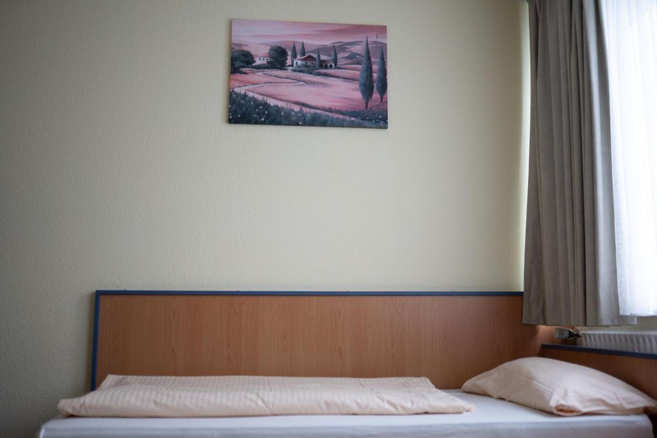 Radlstadl - Brauhaus Und Hotel Kaarst Extérieur photo